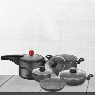 8 pcs Cookware Set , with a 4,5 liters Pressure Cooker and a 7 pcs Cookware Set !